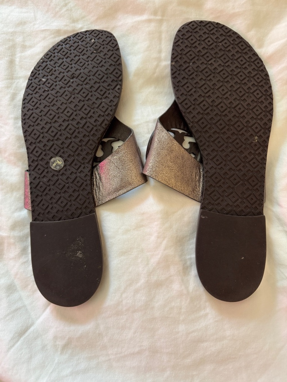 Tory Burch Metallic Bronze Logo Thong Sandals 9.5 - Picture 4 of 6